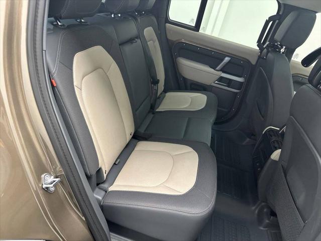 2024 Land Rover Defender 110 P400 X-Dynamic SE