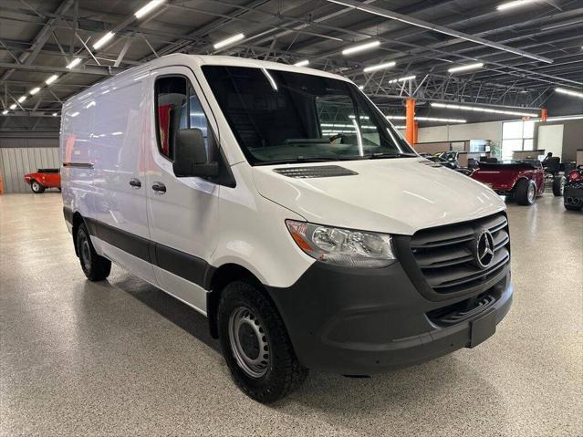 2022 Mercedes-Benz Sprinter 1500 Standard Roof I4