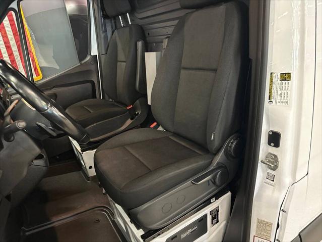 2022 Mercedes-Benz Sprinter 1500 Standard Roof I4