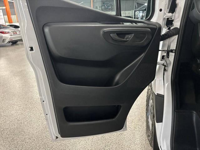 2022 Mercedes-Benz Sprinter 1500 Standard Roof I4