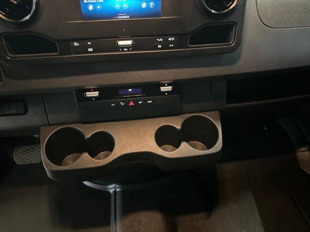 2022 Mercedes-Benz Sprinter 1500 Standard Roof I4