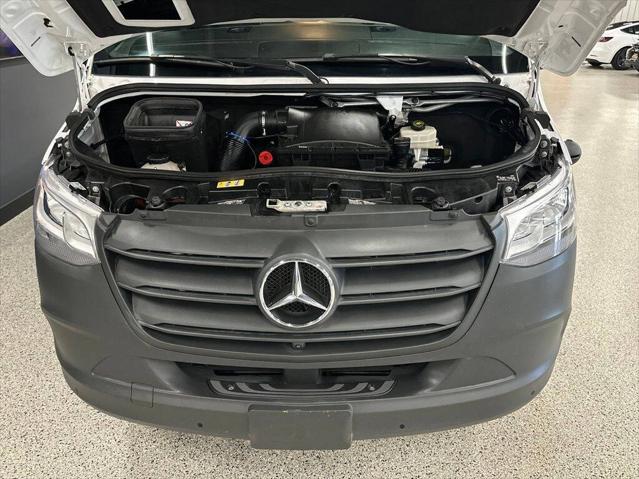 2022 Mercedes-Benz Sprinter 1500 Standard Roof I4
