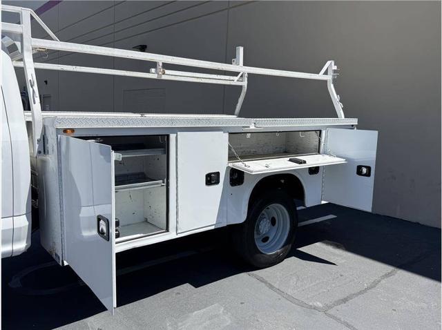 2018 Ford F-550 4X4 4dr Crew Cab 179.8 203.8 in. WB
