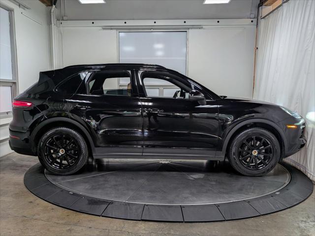 2019 Porsche Cayenne BLACKED OUT AWD W/ PREMIUM PKG