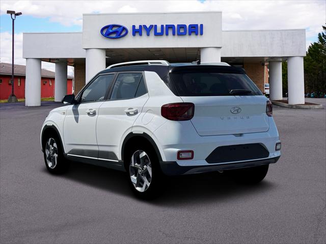 2026 Hyundai Venue SEL w/Two-Tone Roof