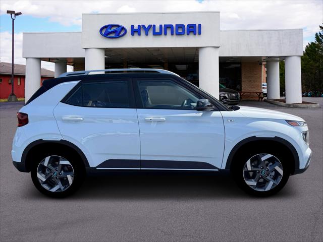 2026 Hyundai Venue SEL w/Two-Tone Roof