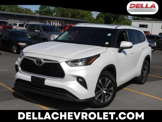 2022 Toyota Highlander XLE for sale in Plattsburgh, NY