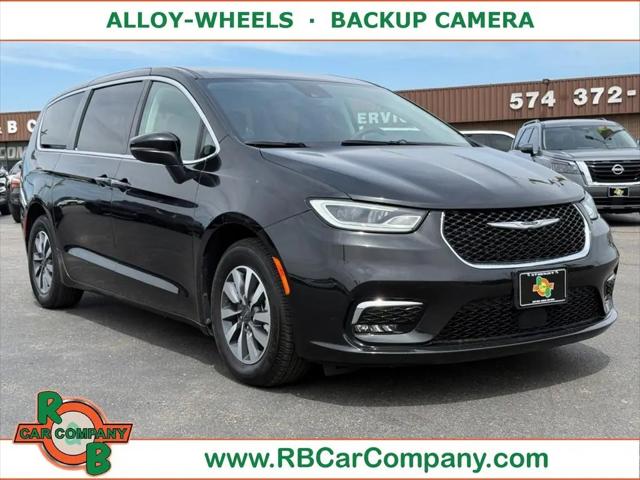 2023 Chrysler Pacifica Hybrid Touring L for sale in Warsaw, IN