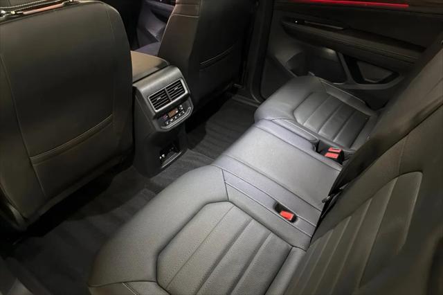 2025 Volkswagen Atlas 2.0T SEL