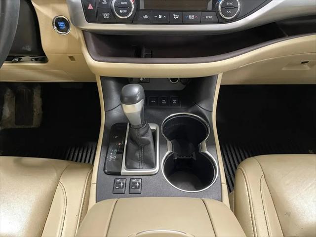 2016 Toyota Highlander XLE V6