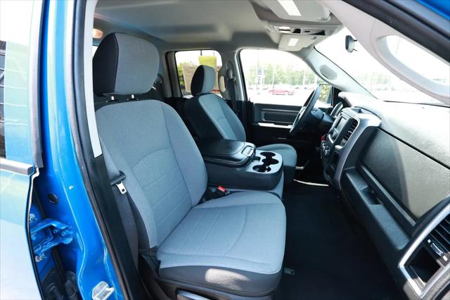 2024 Ram 1500 Classic SLT Quad Cab 4x2 6'4" Box