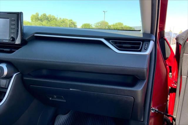 2022 Toyota RAV4 Hybrid XLE