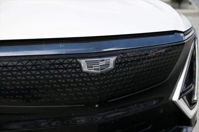 2024 Cadillac iQ Sport w/1SF