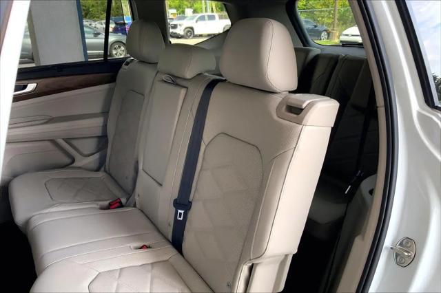 2026 Volkswagen Atlas SE with Technology