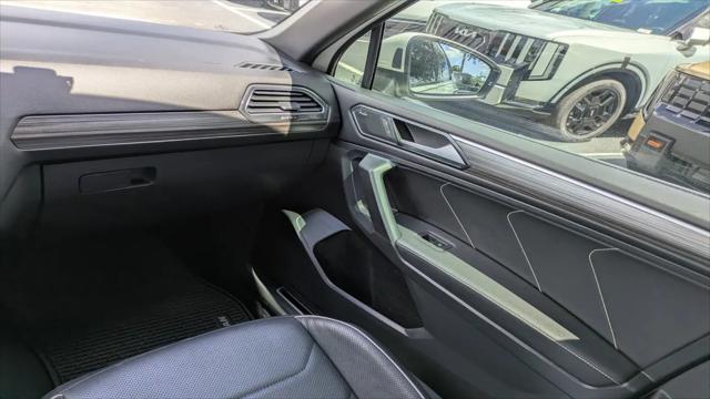 2022 Volkswagen Tiguan 2.0T SEL R-Line
