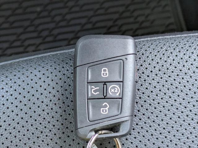 2022 Volkswagen Tiguan 2.0T SEL R-Line