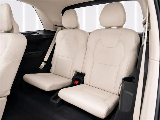 2023 Volvo XC90 B6 Plus 6-Seater