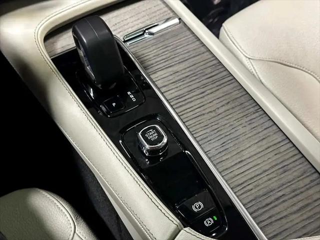 2023 Volvo XC90 B6 Plus 6-Seater