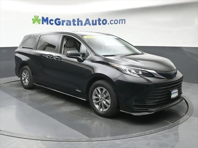 2021 Toyota Sienna LE