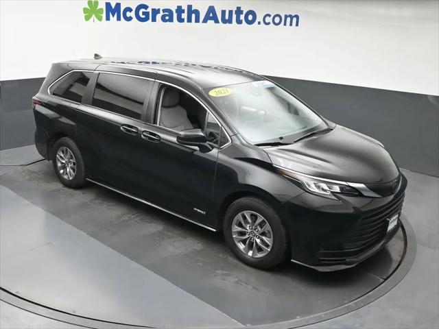2021 Toyota Sienna LE