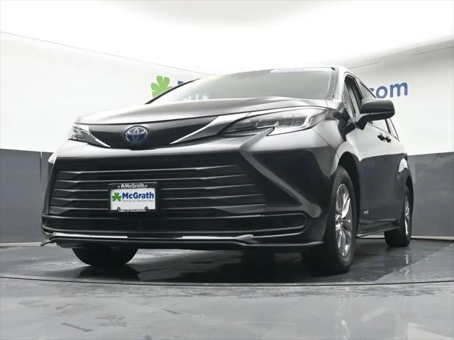 2021 Toyota Sienna LE