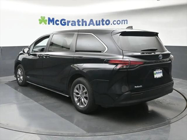 2021 Toyota Sienna LE