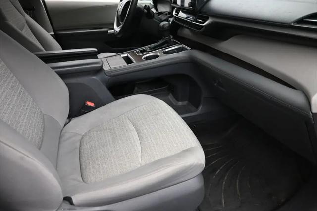 2021 Toyota Sienna LE