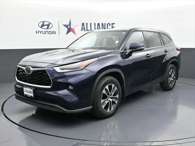 2021 Toyota Highlander XLE for sale in Fort Worth, TX