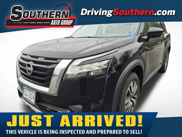 2023 Nissan Pathfinder SL 4WD