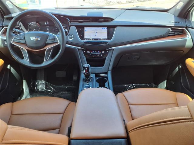 2024 Cadillac XT5 FWD Premium Luxury