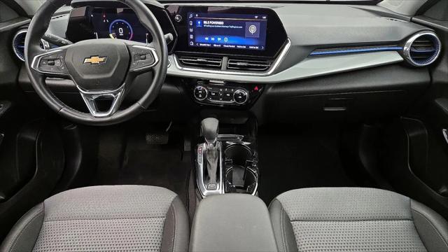 2025 Chevrolet Trax FWD LT
