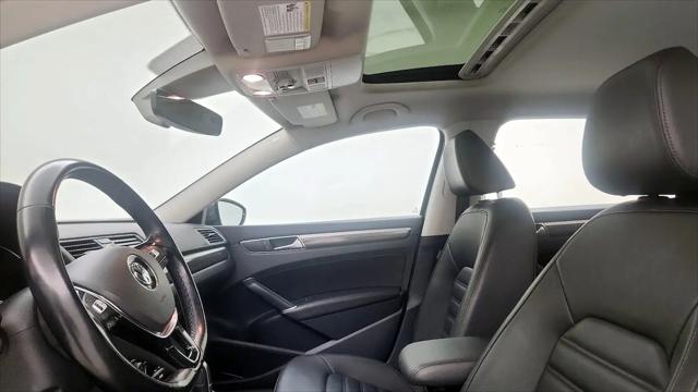 2017 Volkswagen Passat 1.8T SEL Premium