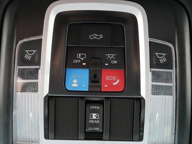 2025 Ram 1500 Big Horn Crew Cab 4x4 5'7" Box
