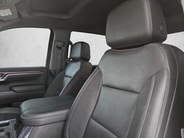 2023 GMC Sierra 1500 4WD Crew Cab Short Box SLT
