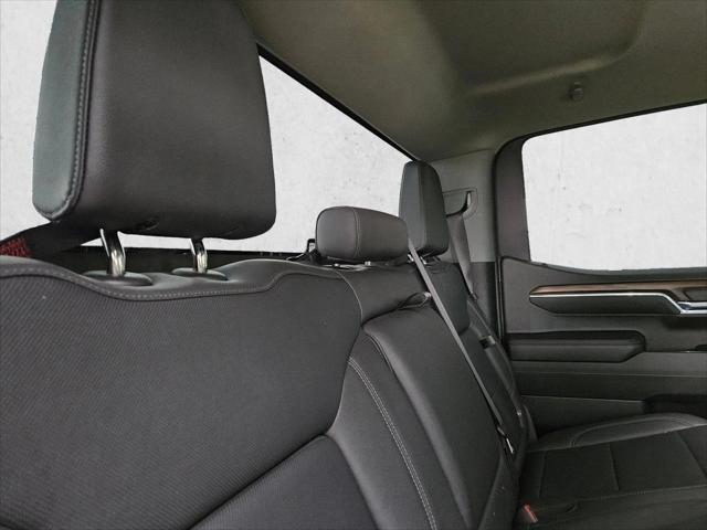 2023 GMC Sierra 1500 4WD Crew Cab Short Box SLT