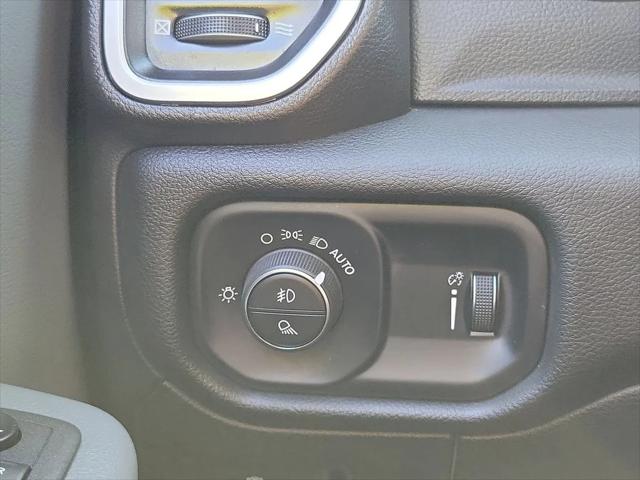 2023 Ram 1500 Big Horn Quad Cab 4x4 6'4" Box