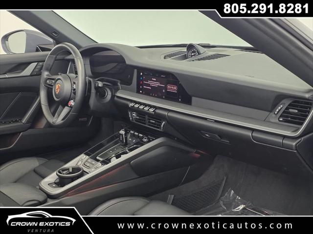 2025 Porsche 911 Carrera Cabriolet