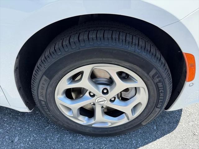 2023 Chrysler Pacifica Limited AWD