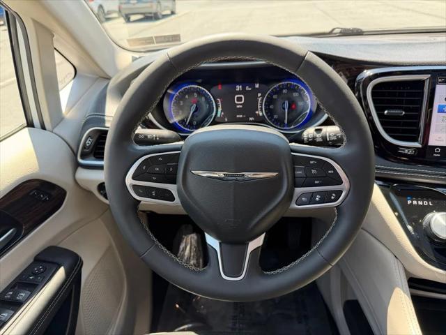 2023 Chrysler Pacifica Limited AWD