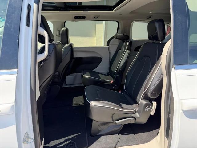 2023 Chrysler Pacifica Limited AWD