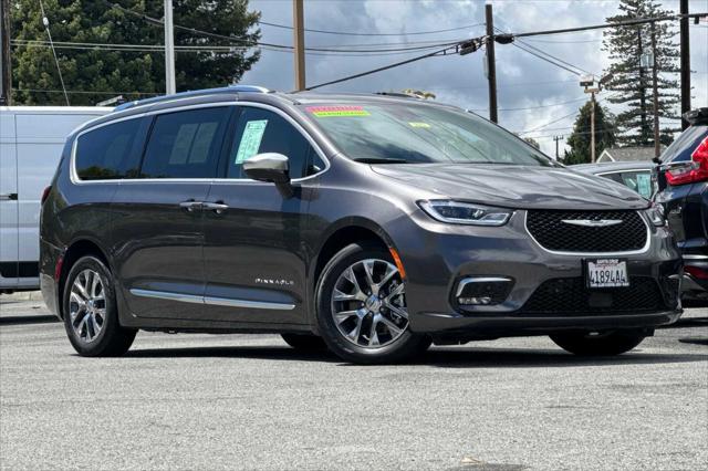 2023 Chrysler Pacifica Hybrid Pinnacle