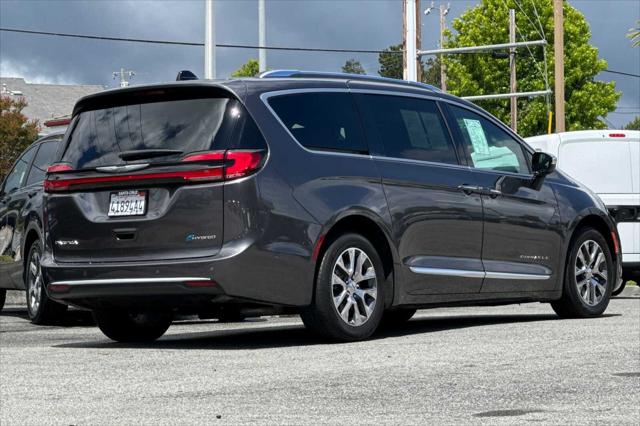 2023 Chrysler Pacifica Hybrid Pinnacle