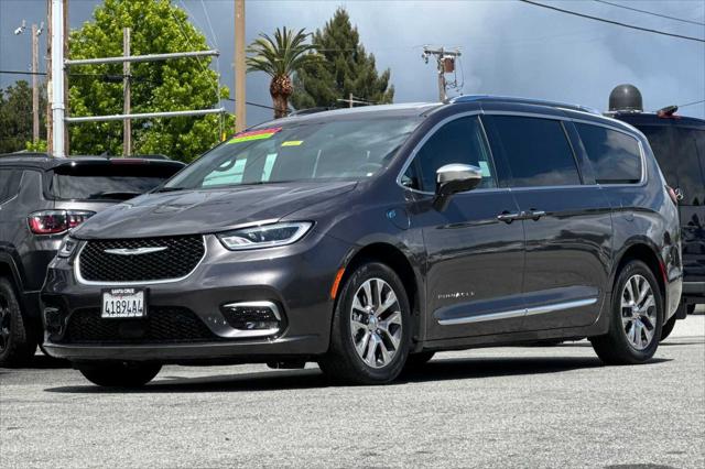 2023 Chrysler Pacifica Hybrid Pinnacle