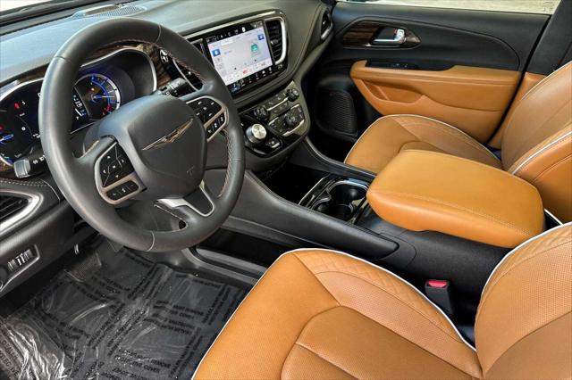 2023 Chrysler Pacifica Hybrid Pinnacle