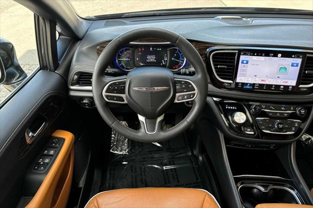 2023 Chrysler Pacifica Hybrid Pinnacle
