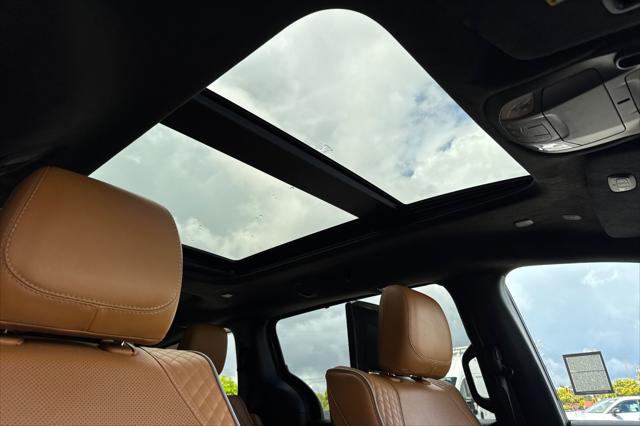 2023 Chrysler Pacifica Hybrid Pinnacle