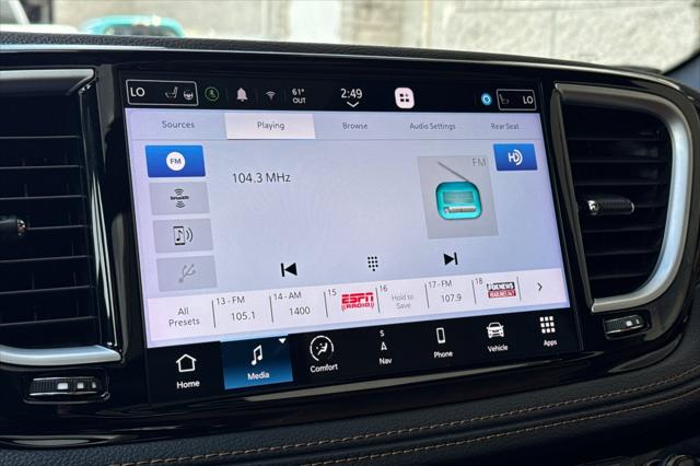 2023 Chrysler Pacifica Hybrid Pinnacle