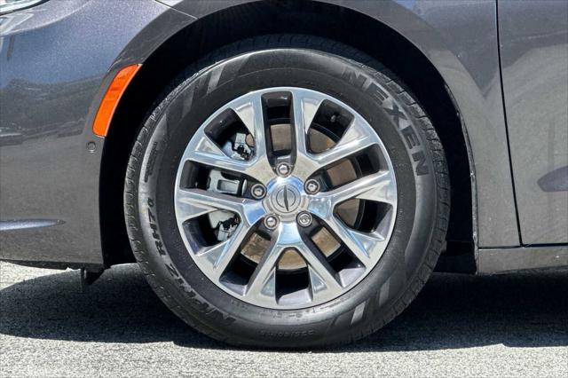 2023 Chrysler Pacifica Hybrid Pinnacle