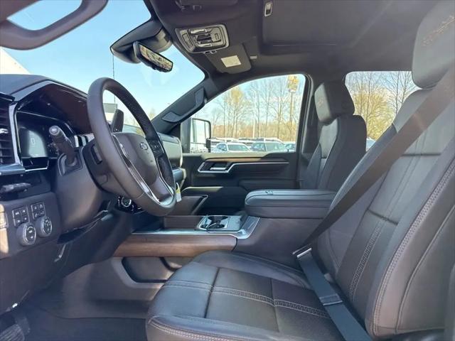 2026 Chevrolet Silverado 2500HD Crew Cab, Standard Bed, High Country, 4WD