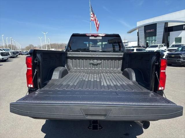 2026 Chevrolet Silverado 2500HD Crew Cab, Standard Bed, High Country, 4WD